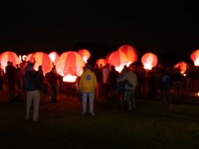Ballonstart bei Nacht 1.JPG